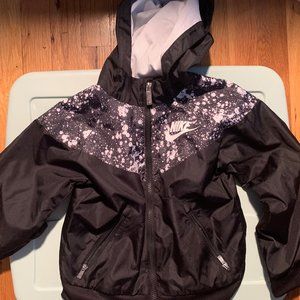 Boys Nike water-resistant windbreaker Jacket (7L)